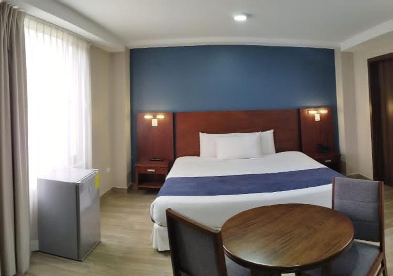 Hotel San Agustin Plaza Latacunga Eksteriør billede