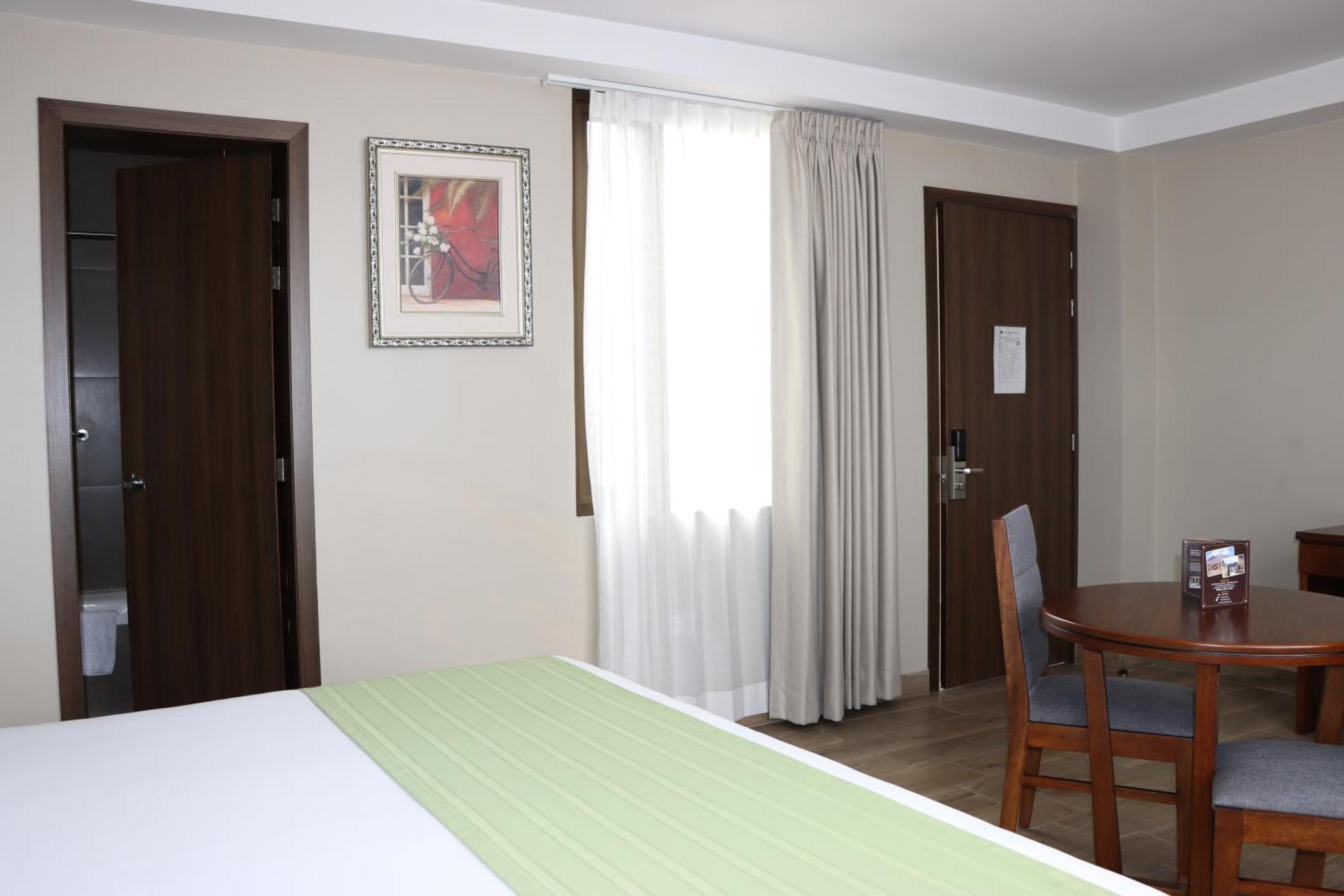 Hotel San Agustin Plaza Latacunga Eksteriør billede