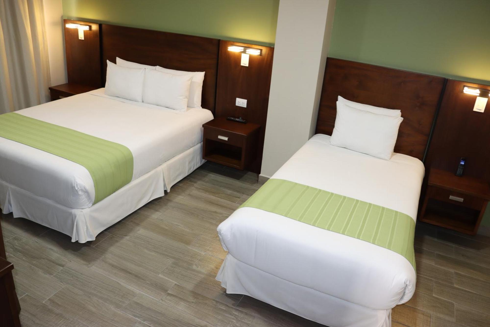 Hotel San Agustin Plaza Latacunga Eksteriør billede