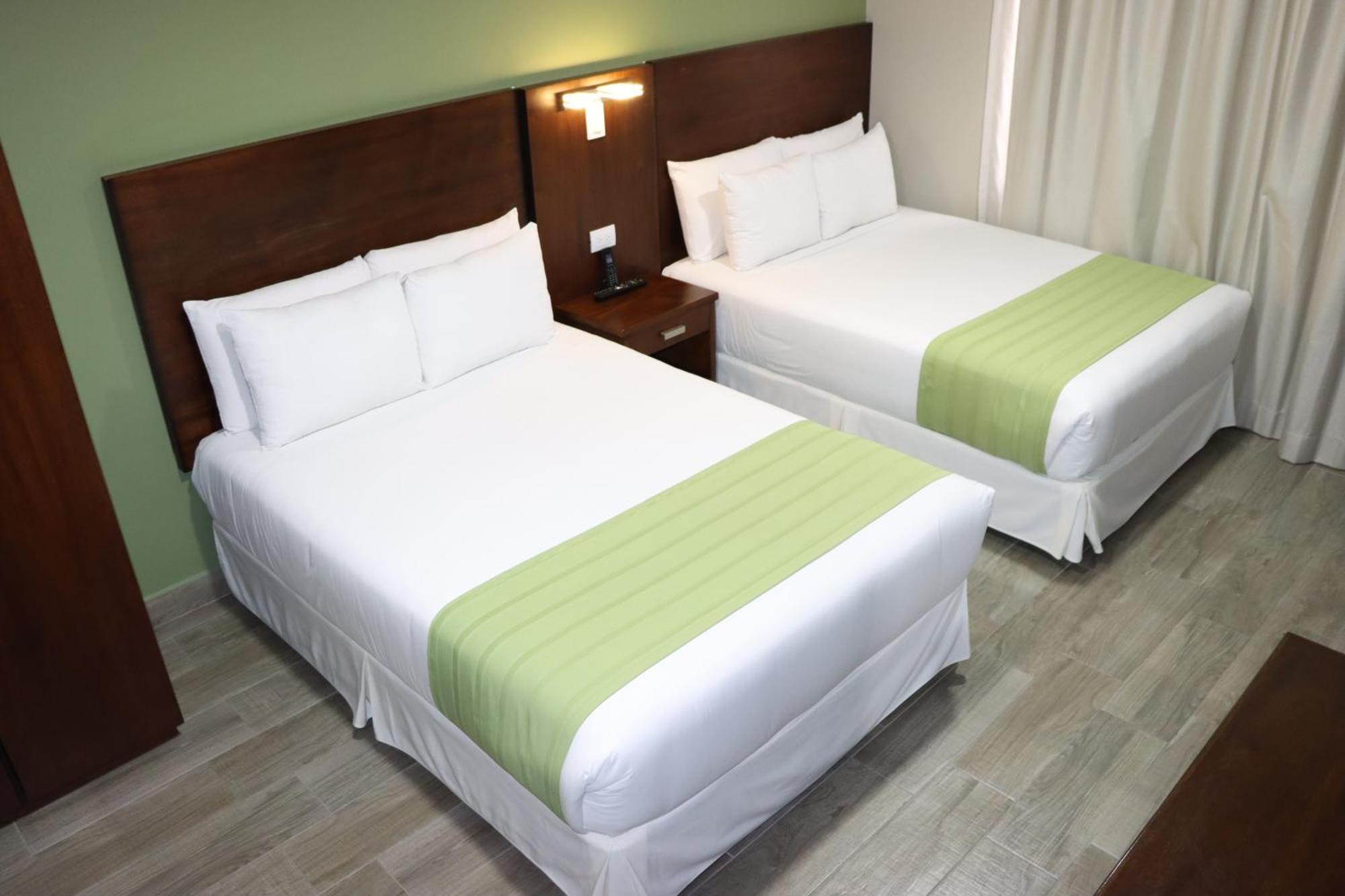 Hotel San Agustin Plaza Latacunga Eksteriør billede