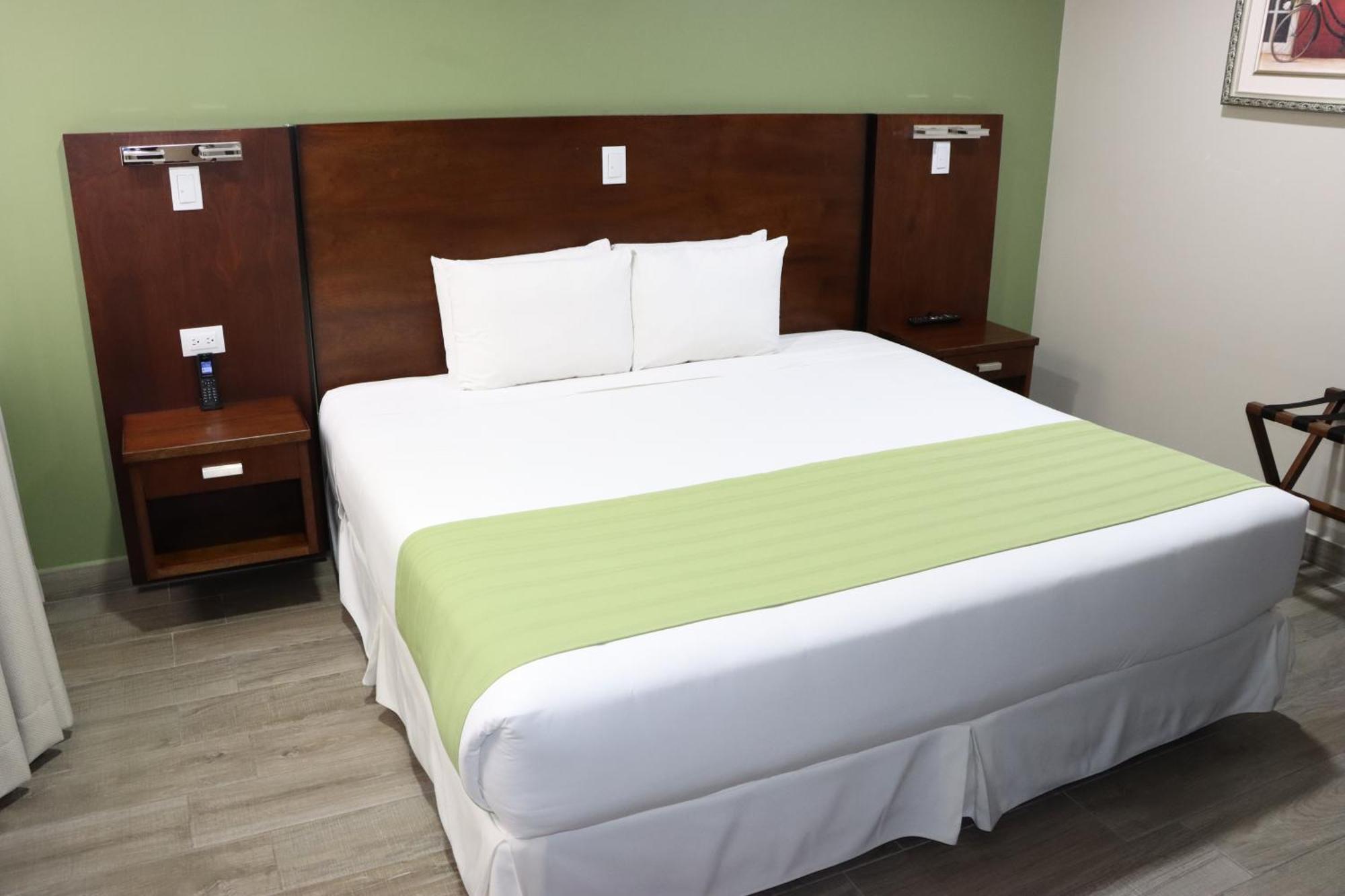 Hotel San Agustin Plaza Latacunga Eksteriør billede