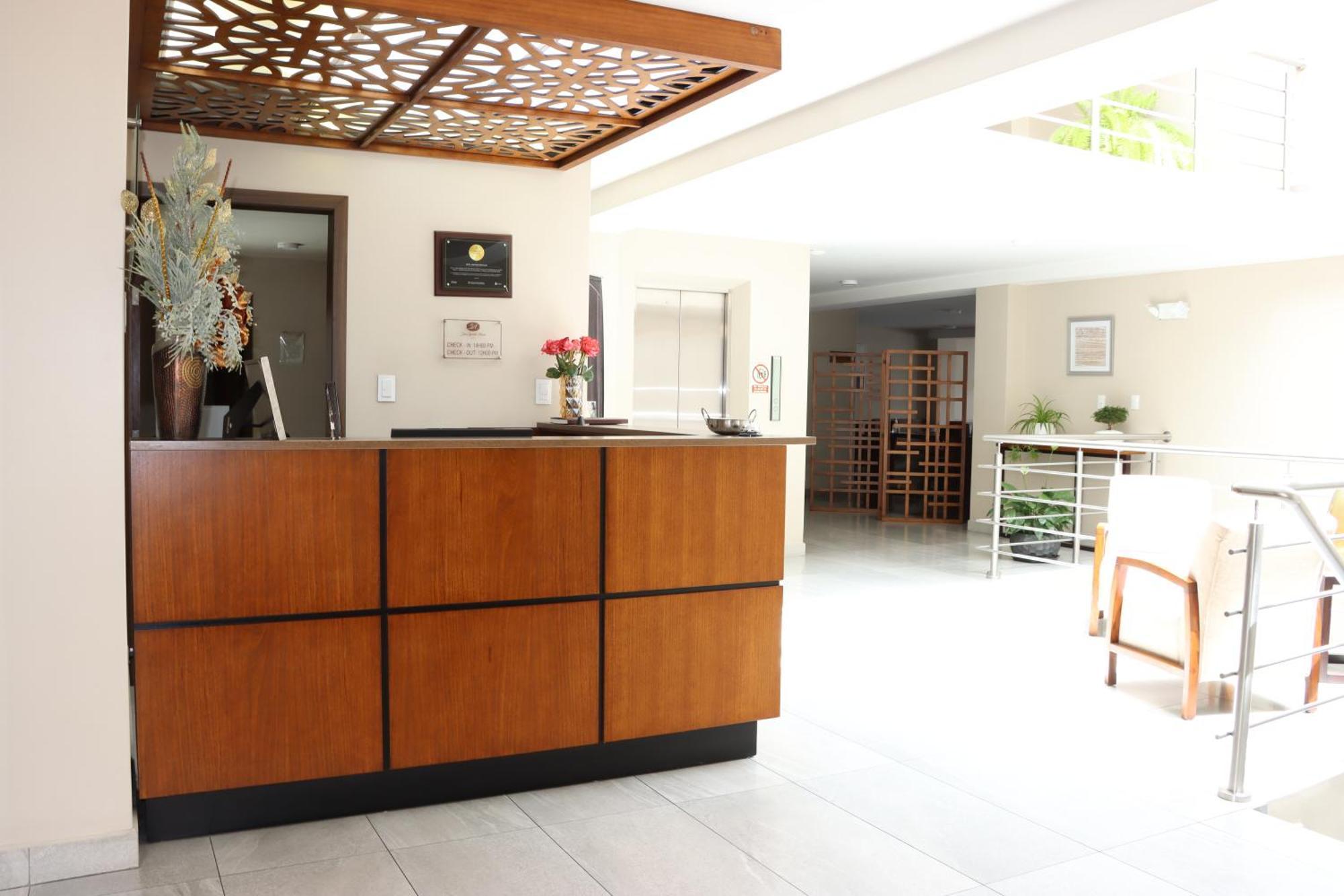 Hotel San Agustin Plaza Latacunga Eksteriør billede