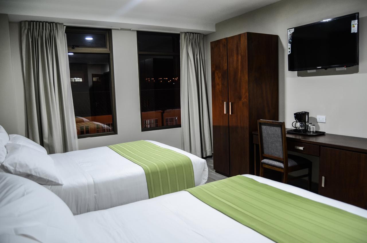 Hotel San Agustin Plaza Latacunga Eksteriør billede